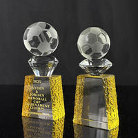 Trophée de football en cristal K9 personnalisé pour les récompenses MVP du championnat, base en résine, trophées de tournois sportifs MH-MJ0345