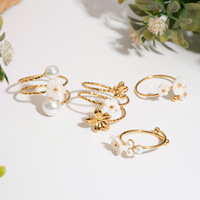 Pequeño estilo informal fresco para el uso diario Anillo de flores Distinto de moda Dulce Anillos de oro liso Colorfast Nicho Diseño de lujo Mujeres