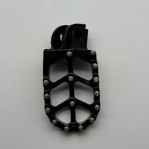 พักเท้ามอเตอร์ไซค์ CNC แบบกำหนดเองสำหรับยี่ห้อดัง จำหน่ายเป็นคู่ - Product Image 2