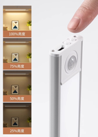 Lumière LED moderne à piles avec détecteur de mouvement pour placard, éclairage de meuble de cuisine, bande LED 5V en profilé aluminium pour armoire