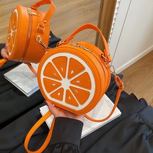 2025 nouveau Design couleur bonbon <span class=keywords><strong>petit</strong></span> <span class=keywords><strong>rond</strong></span> filles <span class=keywords><strong>sac</strong></span> à <span class=keywords><strong>main</strong></span> dames mignon bandoulière <span class=keywords><strong>sac</strong></span> à <span class=keywords><strong>main</strong></span> mode quotidien femmes <span class=keywords><strong>sac</strong></span> à bandoulière pour les jeunes - Product Image 4