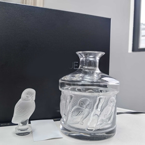 Decantador de cristal transparente de la colección France Owl, con caja de regalo personalizada completa. - Product Image 2