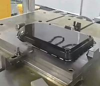 Presse hydraulique servo à quatre colonnes 200T, utilisée pour le formage de matériaux composites, la fabrication d'hélices de drones et de pièces en CFRP
