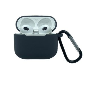 Étui pour écouteurs compatible avec <span class=keywords><strong>AirPods</strong></span> 4 / 3e génération, design monobloc en silicone, finition mate épaisse, couleur unie avec mousqueton - Product Image 6