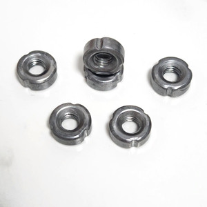 Inserts filetés métriques QIBIND SRSO M4M6M8M10M12M14M16 Grade A Niveau 4.8 Acier au carbone Q235 Placage blanc - Product Image 1