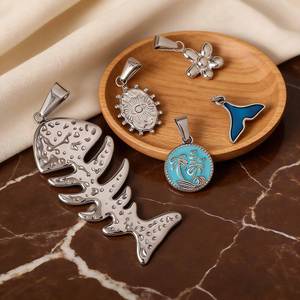 Collar con Colgante de Acero Inoxidable, Joyería de Moda, Elegante, Personalizable, con Dijes de Gato, Bikini, Botas, Tijeras, Pez, Palma y Flor - Product Image 5