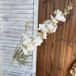ดอกไม้ประดิษฐ์ Jinxi Larkspur สีแดง ผ้าไหม สำหรับตกแต่งงานแต่งงานและบ้าน - Product Image 3