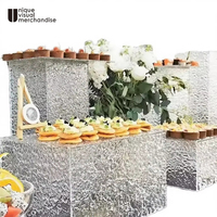 Présentoir de buffet en acrylique anti-rouille personnalisé avec étagères en verre et rehausseurs à motif pierre pour fêtes et Noël