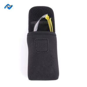 Étui en néoprène souple pour lunettes de protection, prêt pour l'extérieur, avec boucle de ceinture robuste et mousqueton à clip rapide - Étui uniquement - Product Image 4