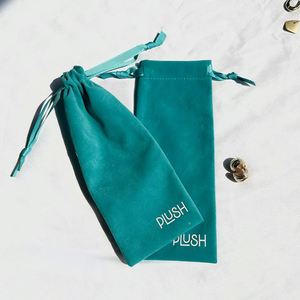 High Quality Long Soft Velvet Jewelry Gift <b>Pouch</b> Custom Logo Print Gift Packaging Bag Reusable Green Velvet <b>Drawstring</b> <b>Pouch</b> - Product Image 2
