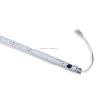 Bandes lumineuses LED linéaires en aluminium SMD 5050, indice de protection IP67, 12V, température de couleur réglable manuellement par bouton, bouton marche/arrêt, ROHS, garantie 5 ans