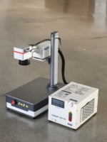 Mesin Penanda Laser UV Mini Desktop 355nm 5W untuk Pengukiran Presisi pada Kaca, Plastik, PCB, dan Perhiasan