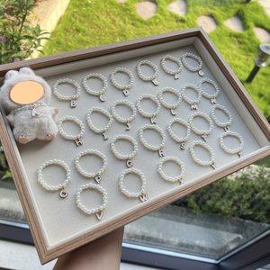 Para LABUBU Mini versión V4 collar de perlas hecho a mano 26 letras colgante accesorios vinilo juguete accesorios inspirado Frozen - Product Image 2