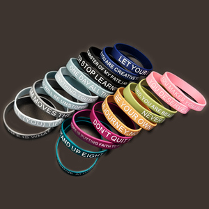Bracelets en silicone avec citation inspirante, bracelets en caoutchouc colorés inspirants <span class=keywords><strong>pour</strong></span> femmes, hommes, adolescents, cadeaux <span class=keywords><strong>pour</strong></span> les fêtes <span class=keywords><strong>de</strong></span> bureau - Product Image 2
