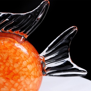 Yajun vidrio esmaltado de alta calidad beso pez decoración moderna nuevo estilo chino Lucent hogar <span class=keywords><strong>TV</strong></span> y gabinetes de vino regalo de Navidad - Product Image 4