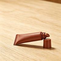 Tubes en plastique personnalisés pour crème pour les yeux et brillant à lèvres avec bouchon à vis et emballage sérigraphié