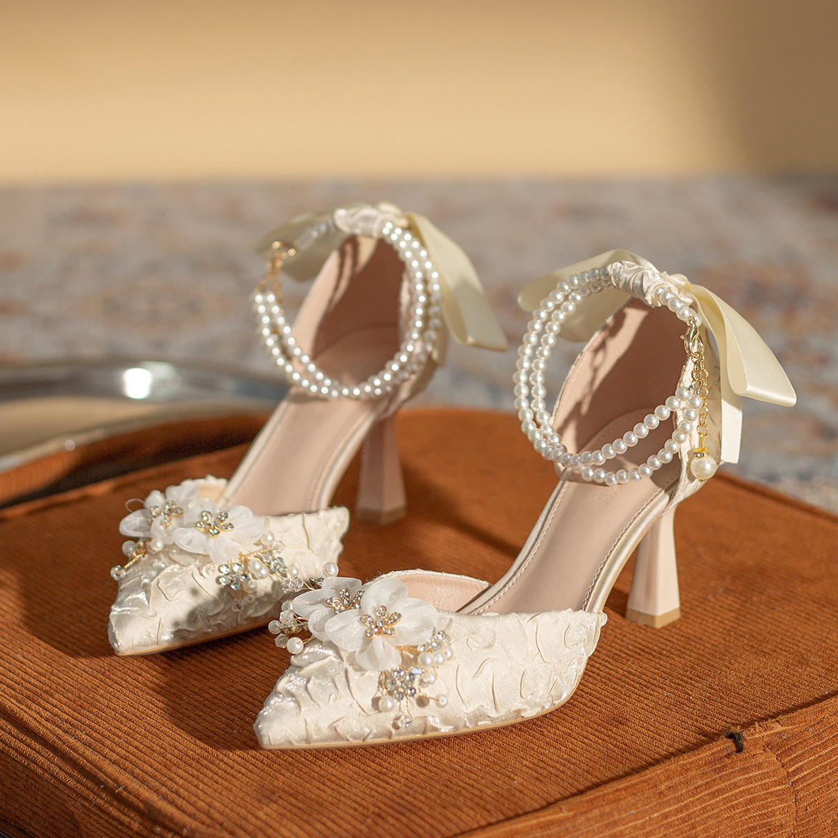 Lucky Charm Chinese Laundry Wedding Shoes Jon Richard Diamond Cut Clover  Bracelet, Silver, image size:1200x1200