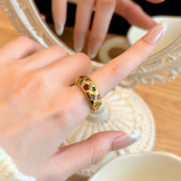 Luxuriöser Vintage-Geometrie-Ring mit Zirkonia-Besatz, schlichter Kreisring, 18K vergoldet, exklusiver High-End-Ring