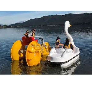 Özelleştirilmiş farklı tasarım açık spor 3 büyük tekerlekler pvc pontoons su eğlence üç tekerlekli bisiklet pedalı kürek tekne aqua bisiklet