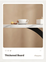 Table d'appoint double couche de luxe léger, style pétale, avec plateau en faux marbre et structure en C, pour coin de canapé