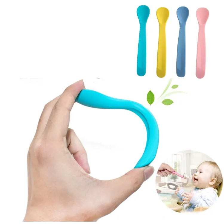 Nuovo prodotto BPA libero I Bambini di Alimentazione di Sicurezza di Alimentazione Del Bambino Del Silicone Utensili Cucchiai
