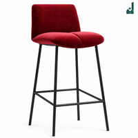 Tabouret de bar ergonomique rembourré en velours avec dossier, structure en acier noir thermolaqué, chaise de bureau ou de salon à hauteur de comptoir