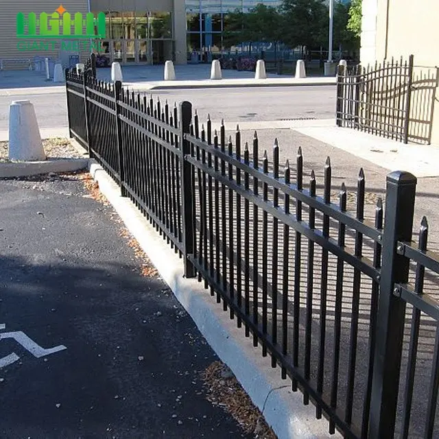 High Quality Powder Coated Steel Aluminum Fence Easy-to-Carry Assemble UV Waterproof Driveway Gate Security Iron