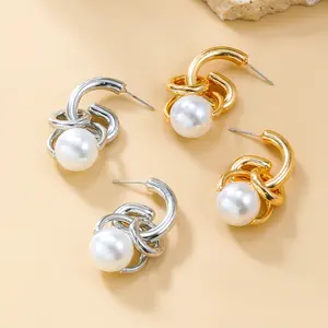 2024 Modeschmuck Winter Neue Ohrringe Ball Pearl Ohrringe Damen Mehr schicht ige Legierung Runde Vintage Schmuck Gold Creolen