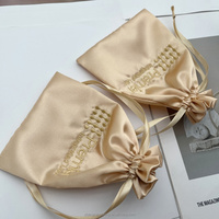 Sac d'emballage en satin or champagne de luxe personnalisé, emballage cadeau, pochette à cordon avec logo brodé personnalisé