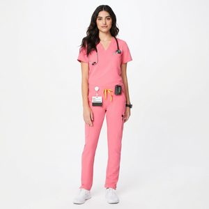 Ensemble d'uniformes en tissu doux pour infirmières, pour les hôpitaux, les cliniques et les tâches de santé générale. - Product Image 1