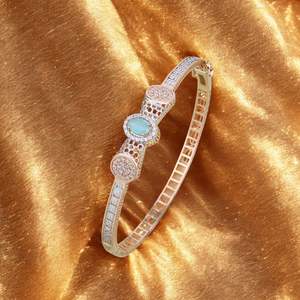 Bracelet de luxe en or et diamants avec pierre précieuse turquoise, bijoux fins pour femmes, cadeau élégant pour anniversaire de mariage - Product Image 1