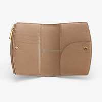 Portefeuille de voyage pour femme en cuir véritable avec blocage RFID antivol, porte-cartes multiples, poche à monnaie zippée, couverture de passeport à double pliage