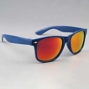 Lunettes de soleil de sport polarisées UV400 personnalisées avec logo de marque 2026 pour la course à pied et le VTT - Product Image 3