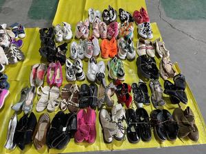 <span class=keywords><strong>เสื้อผ้า</strong></span>มือสอง<span class=keywords><strong>เกาหลี</strong></span> รองเท้ามือสองแบรนด์เนม รองเท้ามือสองในโรงงานขายส่ง - Product Image 3