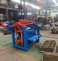   Ligne de production de blocs de béton 220/380 Volts avec mélangeur et convoyeur à bande, machine à fabriquer des blocs pour Haïti à vendre
