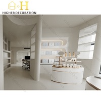 Vitrine de présentation minimaliste pour magasin de beauté, armoire de rangement pour parfums, armoire à parfums à panneaux côtelés verticaux