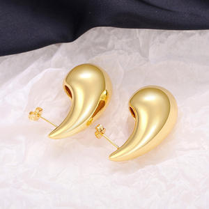 Pendientes colgantes con forma de gota de agua dorada para mujer, joyería moderna de aleación para fiesta, pendientes llamativos chapados en oro - Product Image 3