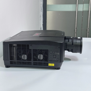 Projecteur laser professionnel 20,000 lumens 3LCD avec mélange de bords pour la cartographie de projection 3D extérieure - Product Image 2