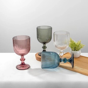 Gobelet en <span class=keywords><strong>verre</strong></span> de perles de motif vertical rétro européen moderne coloré coloré pour les tasses <span class=keywords><strong>d</strong></span>'<span class=keywords><strong>eau</strong></span> et de crème glacée de vin rouge de Champagne - Product Image 1