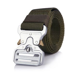 YAKEDA発売中カモフラージュメタルタクティカルベルトバックルデューティーベルトフロッグクリップタクティカルバトンコンバットベストユニフォームの高速リリース - Product Image 5