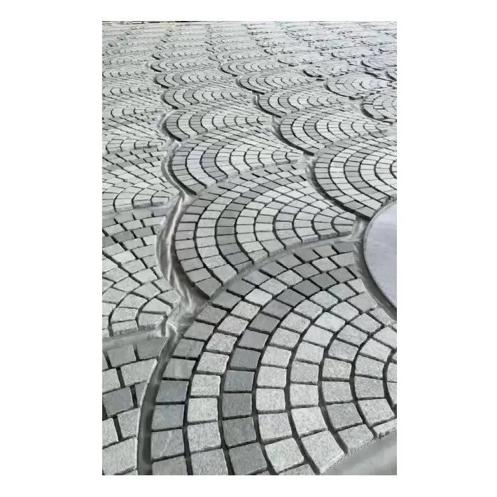 Outdoor Natural Light Dark Grey Granite Stone Fan Pattern Cobblestones Flame Cut Floor Tiles Pavers Price With Mesh For Driveway