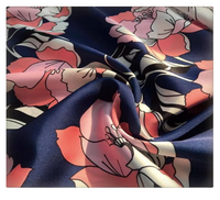 Tissu recyclé pour vêtements de nuit : Charmeuse imprimée, 100% polyester recyclé, satin de soie, chiffon imprimé, satiné