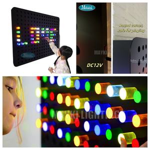 Panneau lumineux LED coloré pour jeu sensoriel, équipement de salle sensorielle pour l'autisme et les besoins spéciaux - Product Image 2