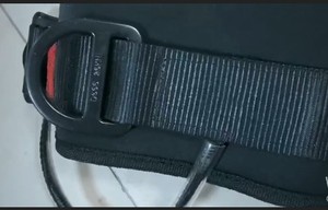 Panjat Tebing Penyelamatan Kerja Di Ketinggian <span class=keywords><strong>Harness</strong></span> Tebal Lebar Melindungi Setengah Tubuh Pinggang <span class=keywords><strong>Harness</strong></span> Keselamatan - Product Image 5