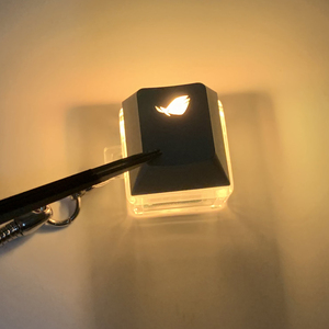 Anime phong cách Led nhựa Bàn phím Keychain với biểu tượng tùy chỉnh thép không gỉ chuyển đổi Keycap tùy chỉnh màu sắc bền căng thẳng cứu trợ - Product Image 2