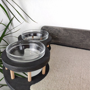 Station d'alimentation murale pour chat avec griffoir et étagère de repos, table à manger flottante en bois pour chat - Product Image 5