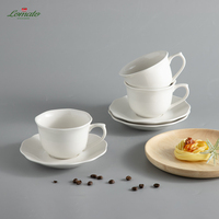 Tasses et soucoupes en porcelaine blanche de 200 ml personnalisables avec logo, en gros de Chine, pour café et thé, à sublimation, en forme de fleur, à prix abordable