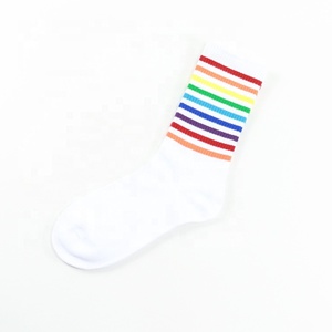 Vente chaude à la mode coloré arc-en-ciel coton chaussettes unisexe Gay <span class=keywords><strong>Lgbt</strong></span> Skateboard Crew chaussettes - Product Image 5