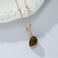 Collier pendentif coquillage coloré de la série Océan d'été, plaqué or, coquille d'ormeau, collier coquillage pour femmes, bijoux de plage pour les vacances