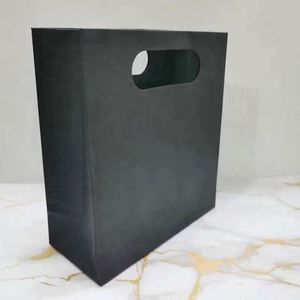 Sac en papier noir de petite taille personnalisé pour bijoux, emballage de vêtements de marque de luxe, cadeau boutique, avec logo - Product Image 4